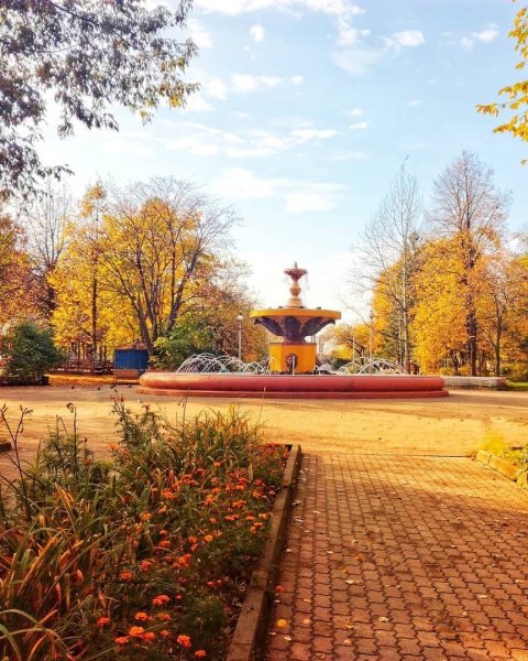 Комсомольский парк Череповец