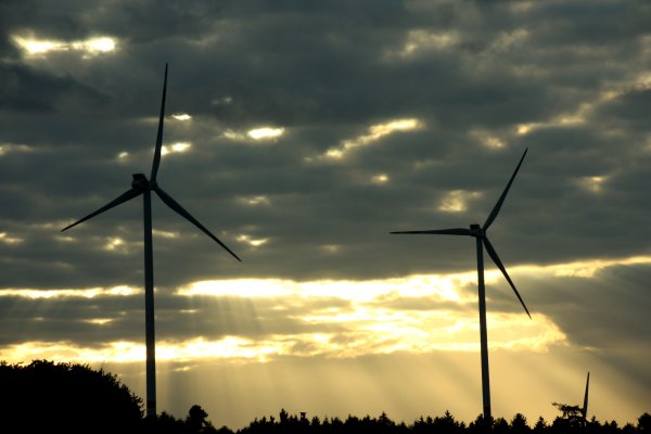 Ветряная электростанция силуэт