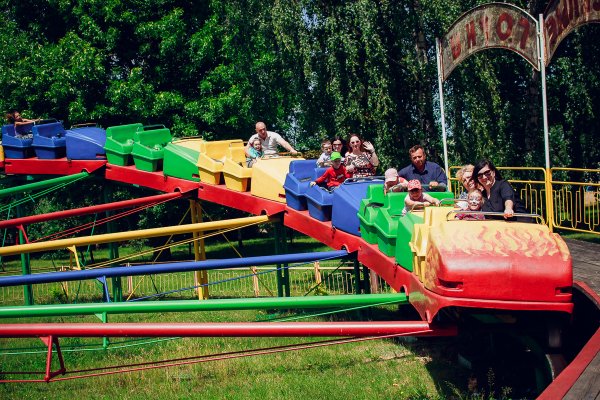 Весёлые горки аттракцион Волгодонск парк Победы