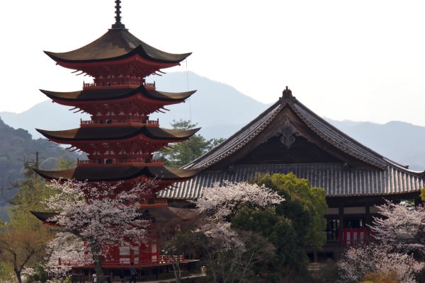 Буддийский храм-пагода в Японии