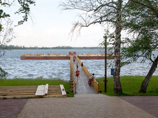 Курортный поселок озеро Карачи