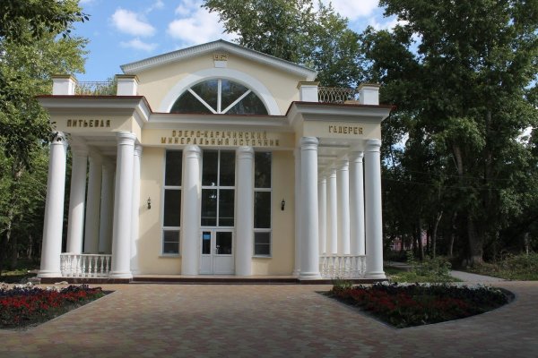 Курортный поселок озеро Карачи