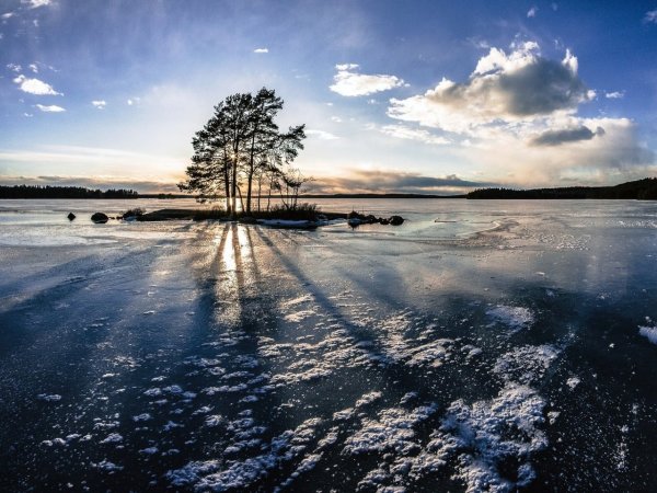 Онежское озеро зимой