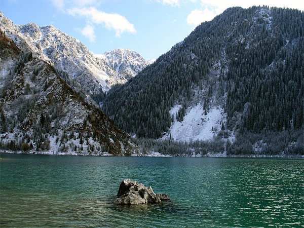 Озеро Есик Казахстан