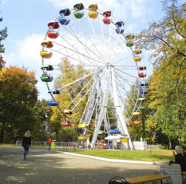 Колесо обозрения Пенза парк Белинского