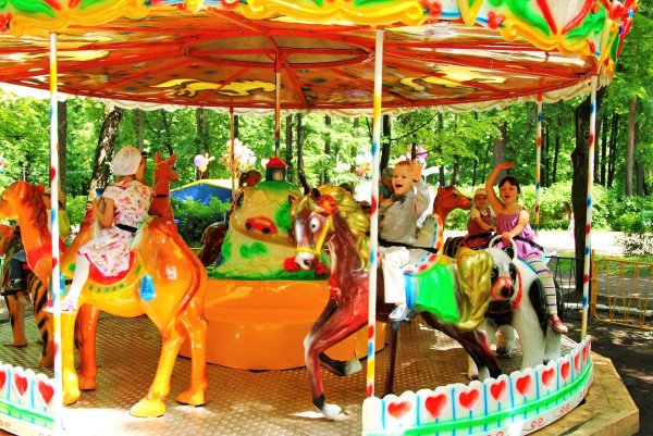 Парк Зернова Саров Карусель