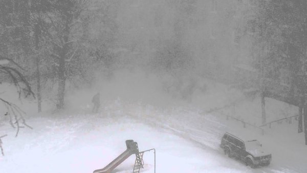 Буран снежный Пурга в городе