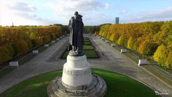 Трептов парк в Берлине