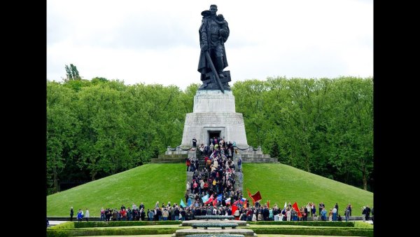 Трептов-парк мемориал в Берлине