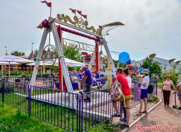 Парк аттракционов в Москве Крылатское
