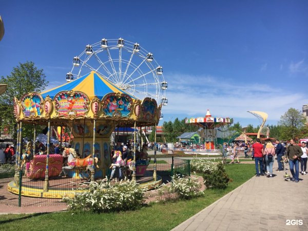 Крылатское парк аттракционов