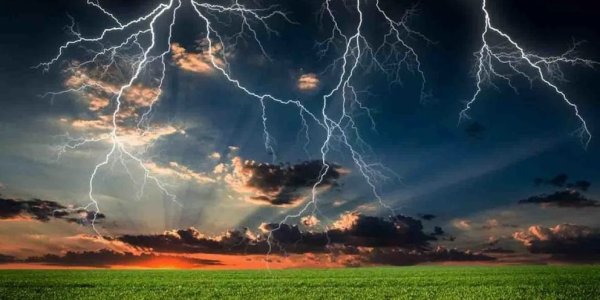 Гроза и дождь