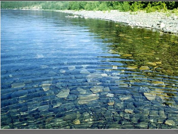Вода в водоеме
