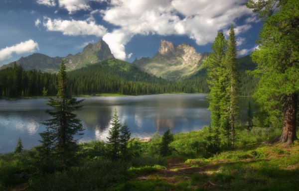 Саяны озеро светлое