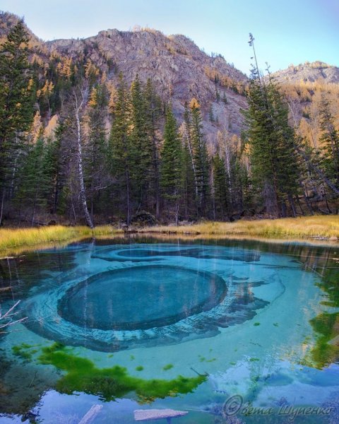 Гейзерное озеро Алтай