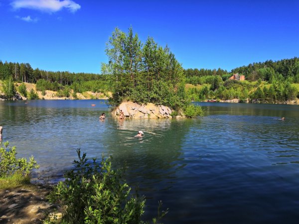 Караканский Бор мраморное озеро