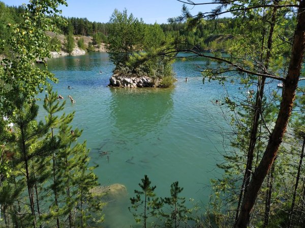 Караканский Бор мраморное озеро
