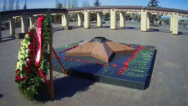 Парк Победы Казань вечный огонь