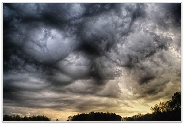 Облака ундулатус асператус