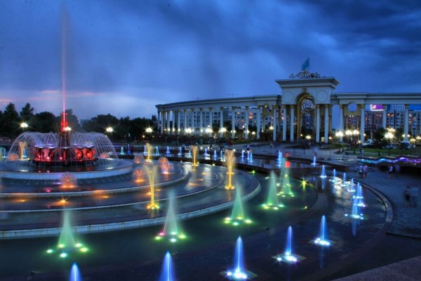 Парк президента Алматы фонтан