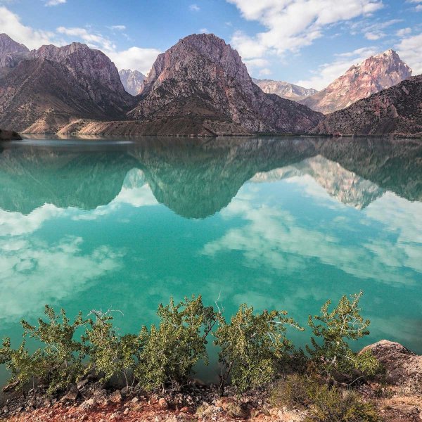 Озеро Искандеркуль