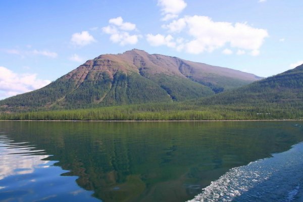 Озеро глубокое плато Путорана