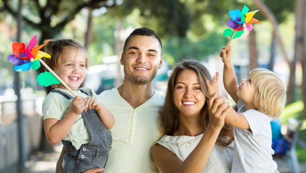 С праздником семьи