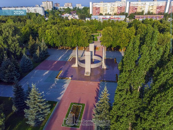Сквер парк Победы в Тольятти