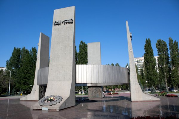 Парк Победы Тольятти памятники