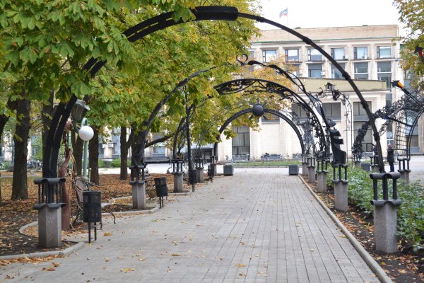 Донецкий парк кованых фигур