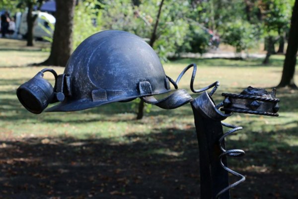 Донецк фестиваль кованых фигур