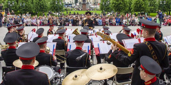 Военные оркестры в парках