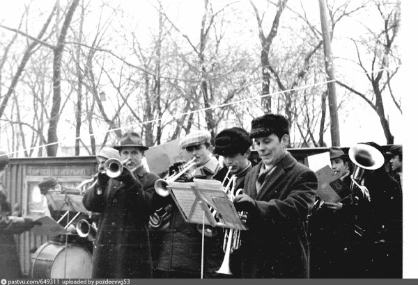 Духовой оркестр в парке