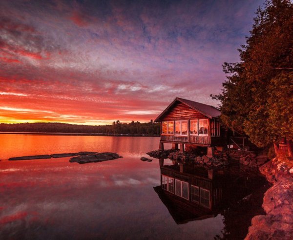 Дом у озера