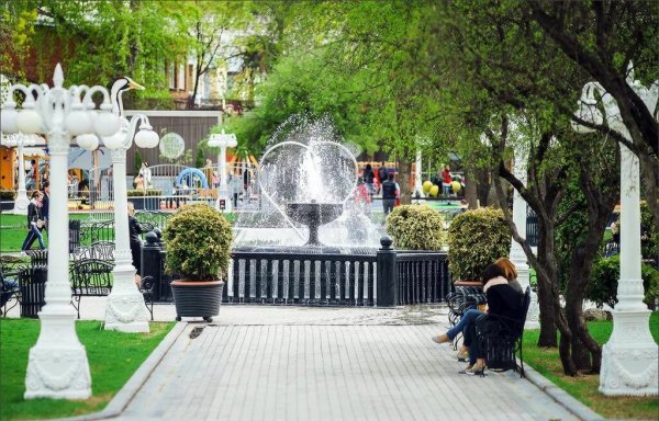 Сад Эрмитаж в Москве