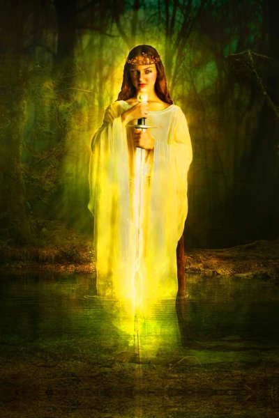 Нимуэ Владычица озера