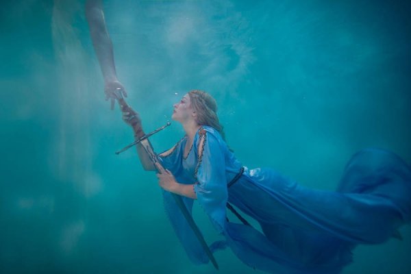 Владычица озера