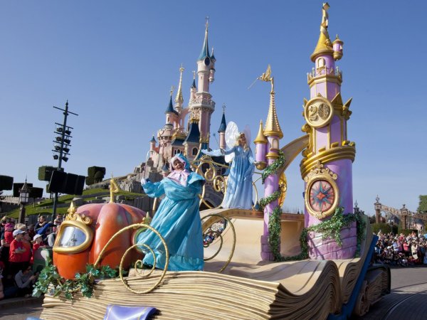 Диснейленд Париж внутри аттракционы