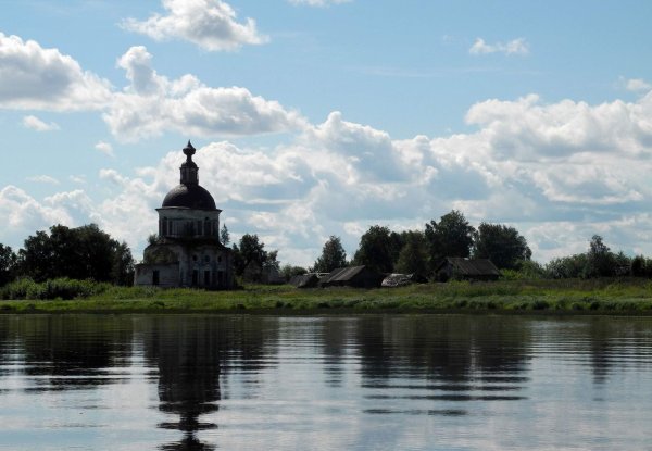 Озеро Воже Чаронда