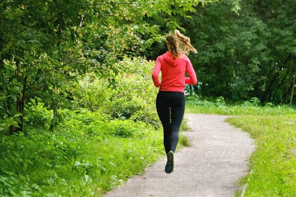 Бег по тропинке