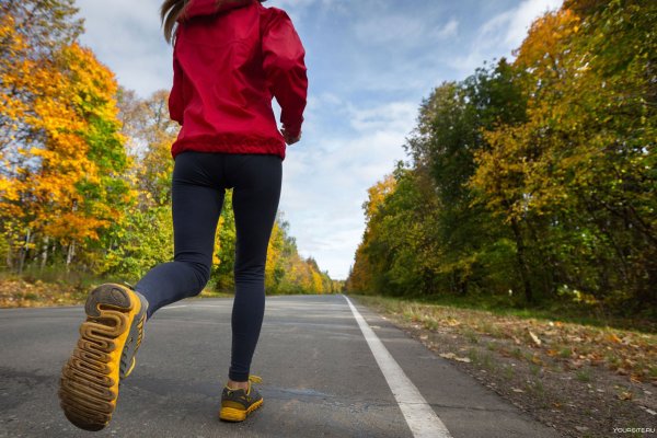 Девушка на пробежке