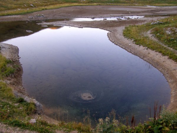 Озеро Псенодах воронка