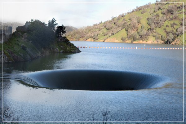 Плотина Монтичелло на озере Берриесса