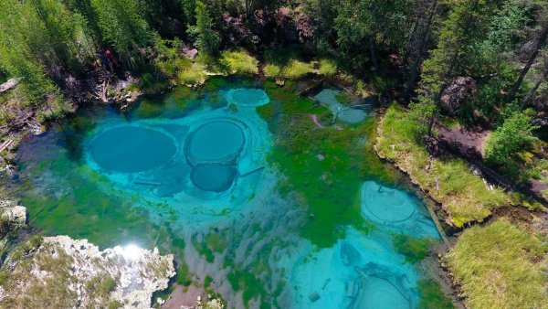 Гейзеровое озеро горный Алтай Акташ