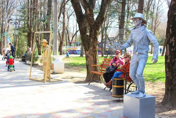 В детском парке Симферополя