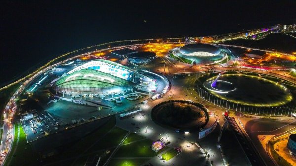 Олимпийский парк Сочи ночью