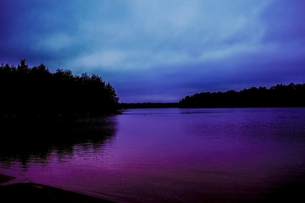 Фиолетовое озеро