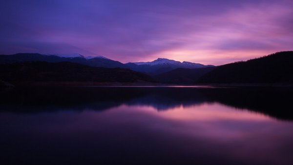 Фиолетовое озеро