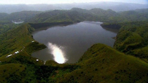 Озеро Ниос Камерун