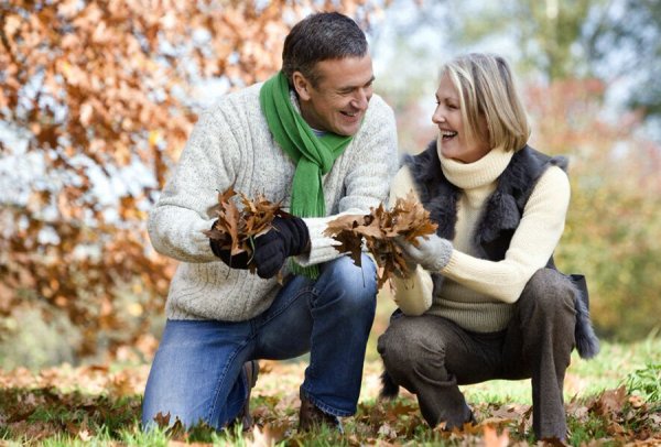 Люди осенью